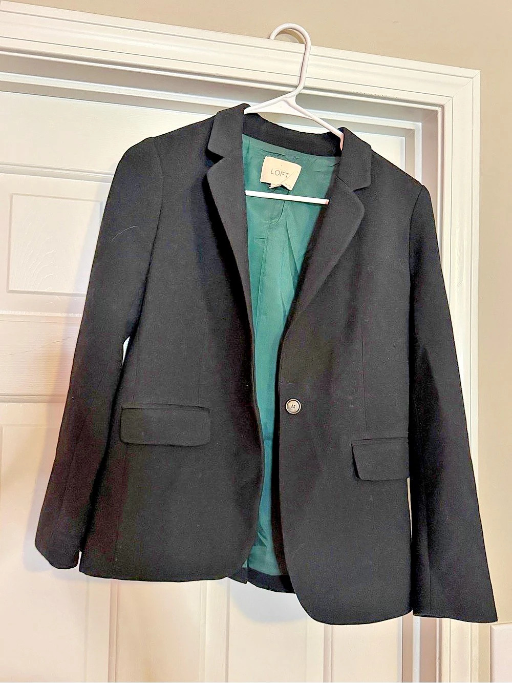 LOFT Women's Black Blazer Like New